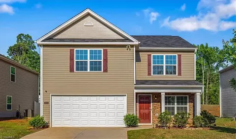 4008 Bobtail Ct, Greensboro, NC 27405