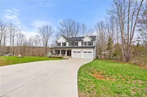 2553 Whipporwill Ct, Rural Hall, NC 27045