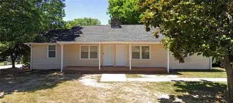433 And 435 Ross St, Asheboro, NC 27203