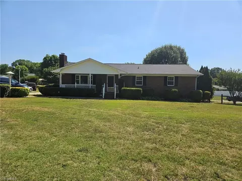 1867 Hickory Tree Rd, Winston Salem, NC 27127