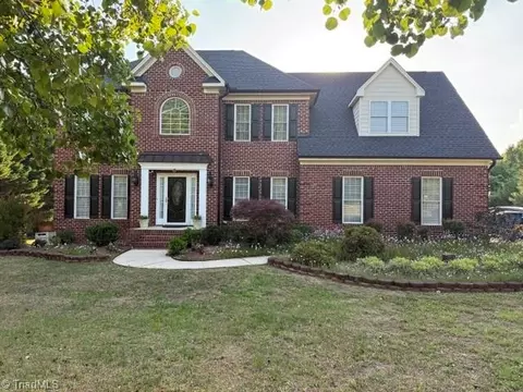 639 Wigeon Dr, Greensboro, NC 27455