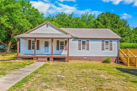 161 Cedar Forest Rd, Ronda, NC 28670