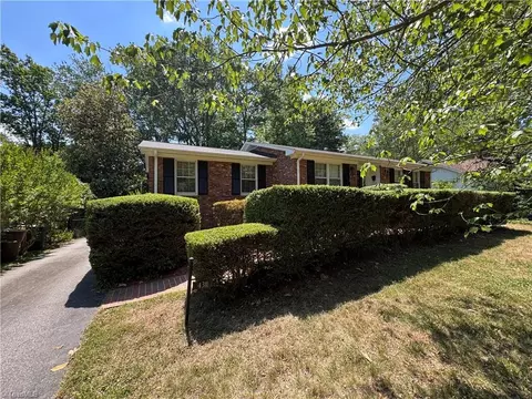 4311 Dogwood Dr, Greensboro, NC 27410