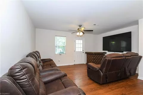 Living - 3203 Loftyview Dr, High Point, NC 27260 photo 1 of 3