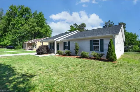 Exterior - 3203 Loftyview Dr, High Point, NC 27260 photo 4 of 9