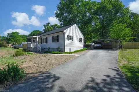 3700 Murchie St, Greensboro, NC 27405