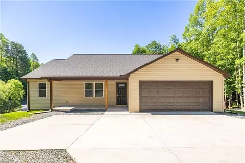 484 Vernon Rd, Reidsville, NC 27320