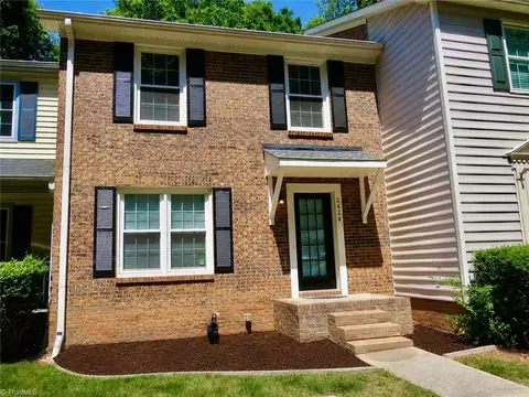 2424 Cottage Pl, Greensboro, NC 27455