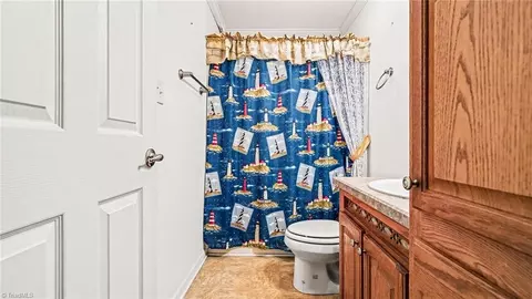 Bath - 226 Greystone Dr, King, NC 27021 photo 5 of 5