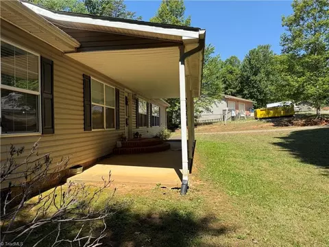Exterior - 226 Greystone Dr, King, NC 27021 photo 7 of 7