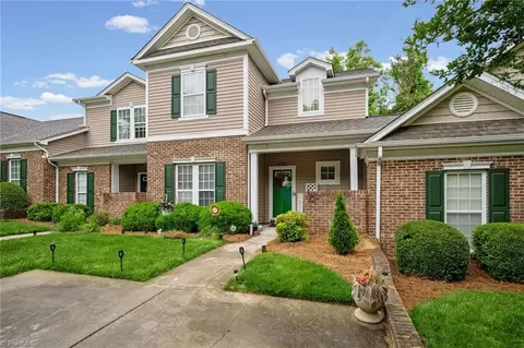 5757 Fox Ridge Ln, Winston Salem, NC 27104