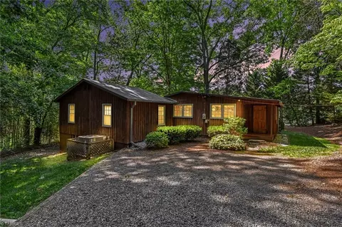 1589 Warf Rd, Lexington, NC 27292
