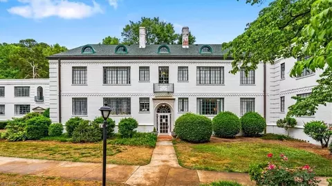 1700 Elm St N #B3, Greensboro, NC 27408