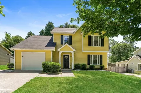 1786 Greencedar Ln, Winston Salem, NC 27127