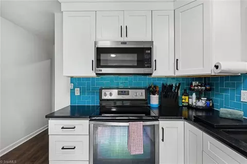 Kitchen - 4729 Tallwood Dr, Trinity, NC 27370 photo 5 of 7