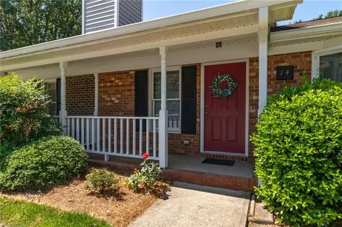 14 Collwood Ct, Greensboro, NC 27409
