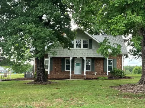 3798 Clingman Rd, Ronda, NC 28670