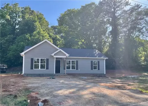 1878 Gyro Dr, Winston Salem, NC 27127