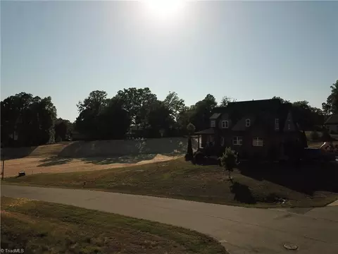 206 Flagstone Dr, King, NC 27021 photo 3