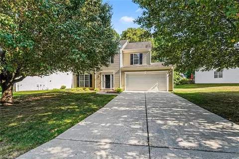3368 Cherrybrook Dr, Jamestown, NC 27282