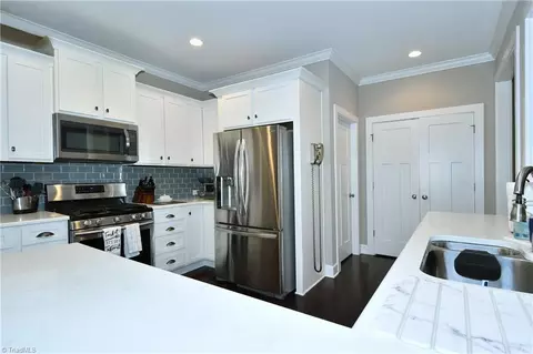 Kitchen - 6844 Orchard Path Dr, Clemmons, NC 27012 photo 1 of 1