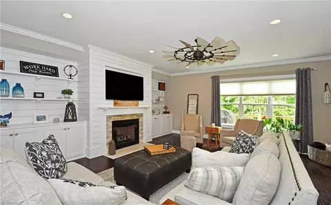 Living - 6844 Orchard Path Dr, Clemmons, NC 27012 photo 1 of 3