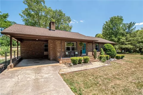 5984 Pepper Rd, Oak Ridge, NC 27310
