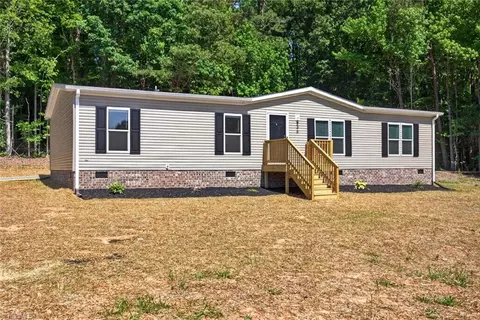 245 Harvick Ln, Lexington, NC 27292