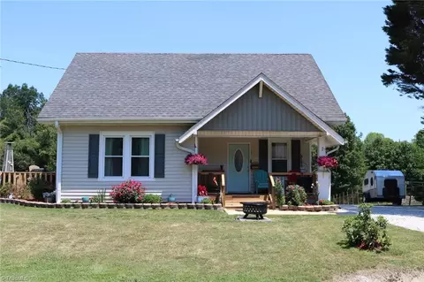 185 Southview St, Mount Airy, NC 27030