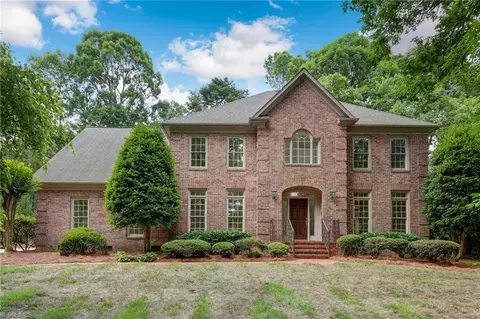 4515 Kenbridge Dr, Greensboro, NC 27410