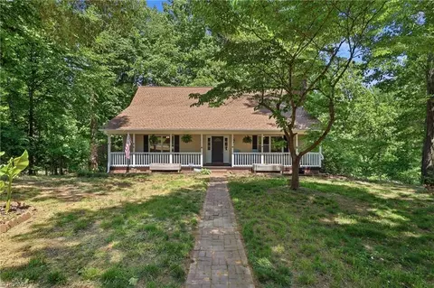 118 Teague Ct, Winston Salem, NC 27107