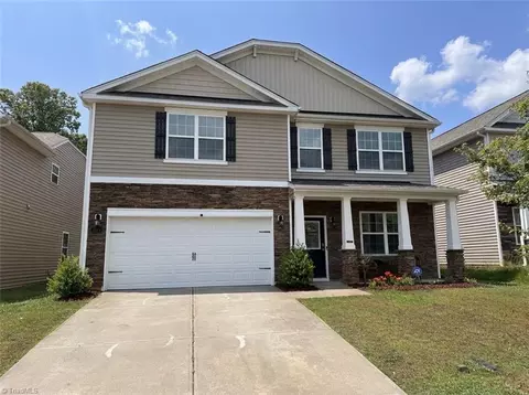 3714 Village Springs Dr, High Point, NC 27265