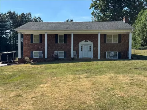 482 Motsinger Rd, Winston Salem, NC 27107