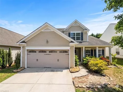 4904 Old Towne Village Cir, Pfafftown, NC 27040