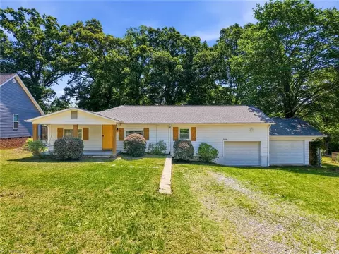 2104 Sheldon Rd, Greensboro, NC 27405