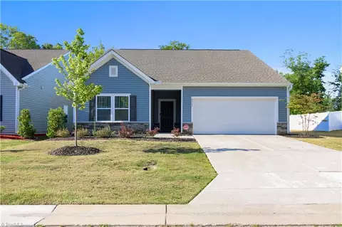 2397 Dukes Hollow Ct, High Point, NC 27265
