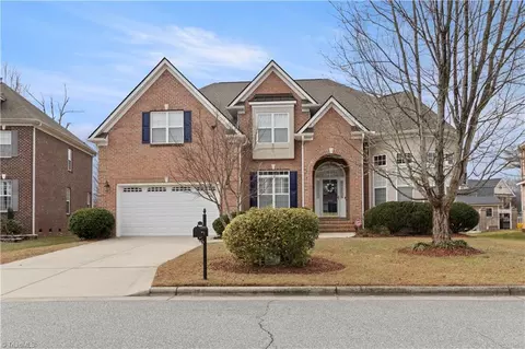 108 Olde Salem Dr, Jamestown, NC 27282