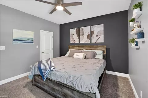 Bedroom - 552 Tom Hunter Rd, Pilot Mountain, NC 27041 photo 6 of 9