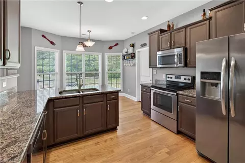 Kitchen - 552 Tom Hunter Rd, Pilot Mountain, NC 27041 photo 2 of 2