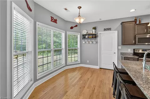 Entry Way - 552 Tom Hunter Rd, Pilot Mountain, NC 27041 photo 2 of 4