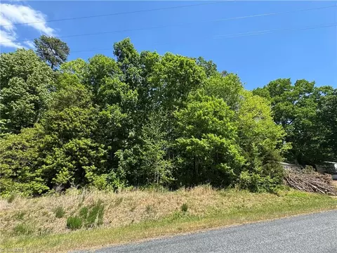 270 Della Wilson Rd, Lexington, NC 27295