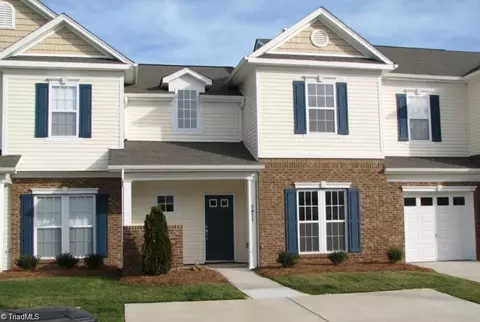 5811 Fox Point Cir, Winston Salem, NC 27104