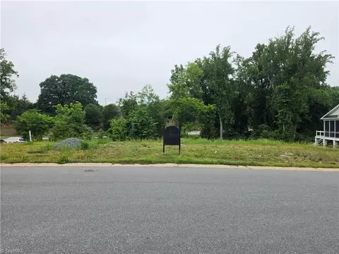 1517 Audubon Village Dr, Winston Salem, NC 27106