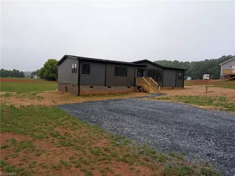 1216 Hawksview Rd, Franklinville, NC 27248