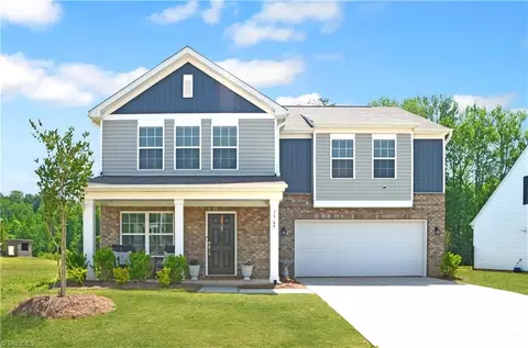 1767 Mallard Dr, Kernersville, NC 27284
