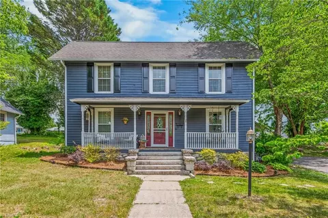 123 Worth St, Mount Airy, NC 27030