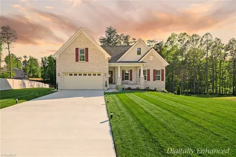 293 Vine Ridge Dr, Winston Salem, NC 27127