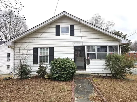 901 Grace Ave, Burlington, NC 27217