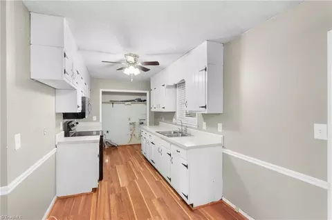 Entry Way - 6754 Rosewood Dr, Trinity, NC 27370 photo 2 of 3