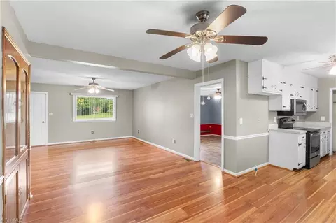 Living - 6754 Rosewood Dr, Trinity, NC 27370 photo 7 of 7